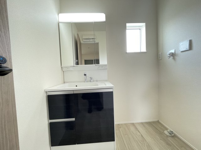 藤岡立石24－1期（全１棟）１号棟の前面道路含む現地写真