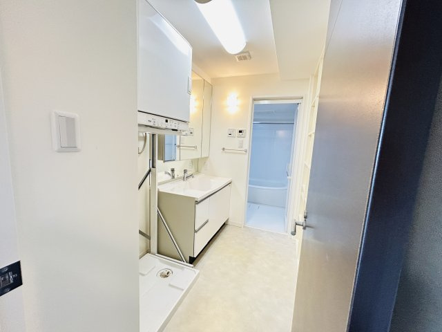 ミルコマンション真栄原スカイビューの洗面所