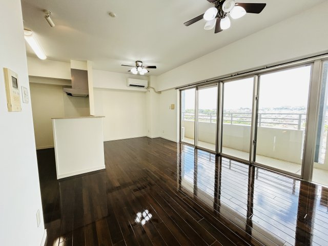 ミルコマンション真栄原スカイビューの居間・リビング