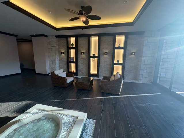 プレジオ三国ASIANのエントランス