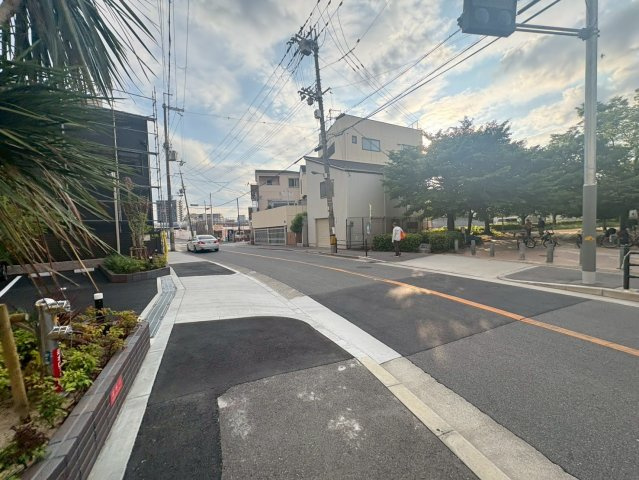 プレジオ三国ASIANの周辺