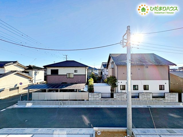 行田市城西第2　新築一戸建て　リーブルガーデン　05の展望|バルコニーからは周囲を見渡せる開放的な景色が広がっています！
夜には静かな住宅街の明かりを眺めながら、穏やかなひとときを過ごせそうです！