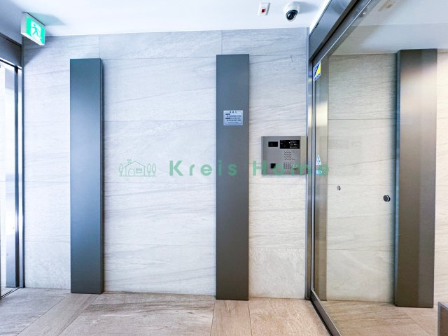 パークルール神田司町ロンドのエントランス