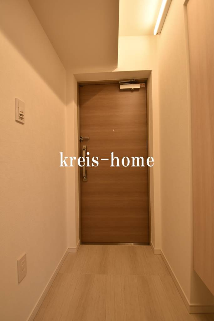 パークルール神田司町ロンドの玄関