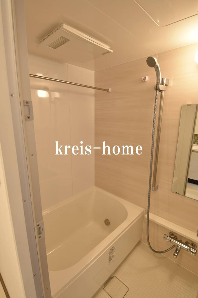 パークルール神田司町ロンドの浴室