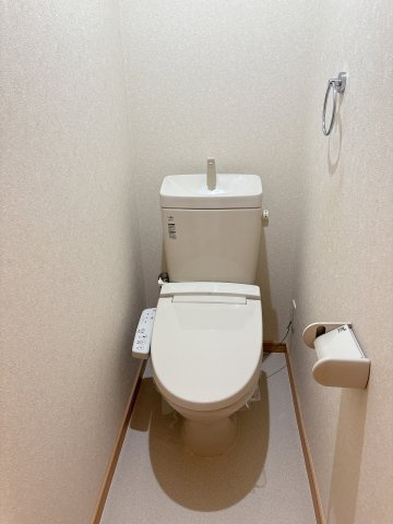 プリミエール常滑栄町のトイレ