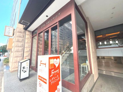 JPS本町ビルディングのエントランス