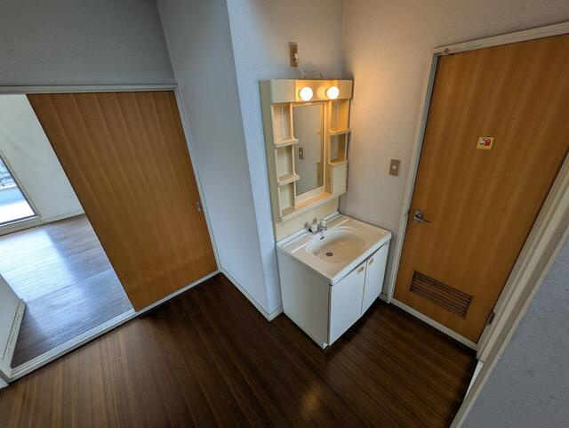 ウエルネス瀬戸口の洗面所