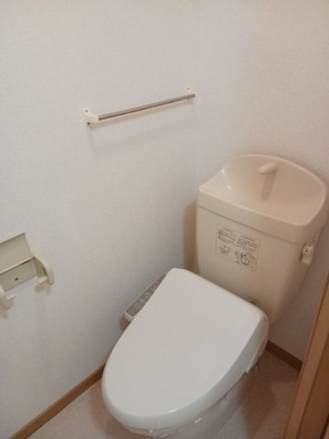 【トイレ】 | カーサ・ラッフィナート | ゆったりとした空間のトイレです