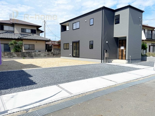 那珂市菅谷第35　新築戸建て　1号棟の駐車場|4台駐車できるカースペース！