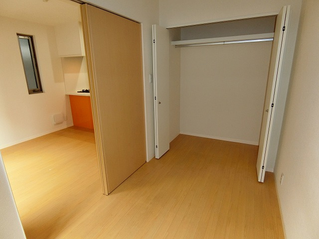 コーポラス若草EASTの収納