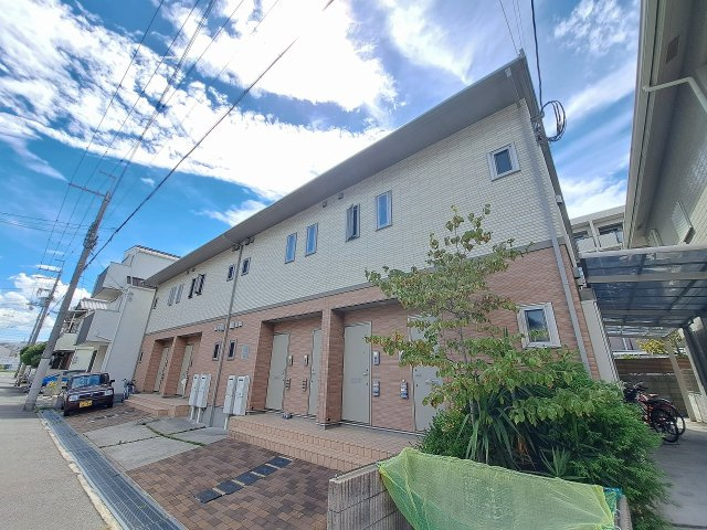 コーポラス若草EASTの外観