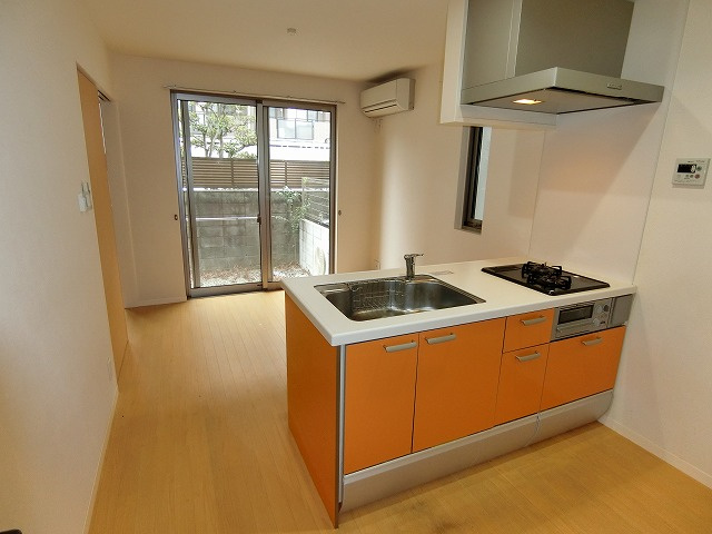 コーポラス若草EASTのキッチン