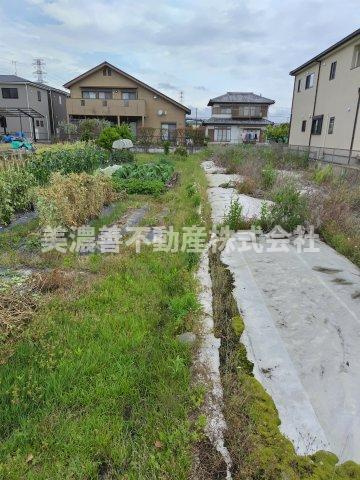 ６５５４１　岐阜市川部2丁目土地の外観