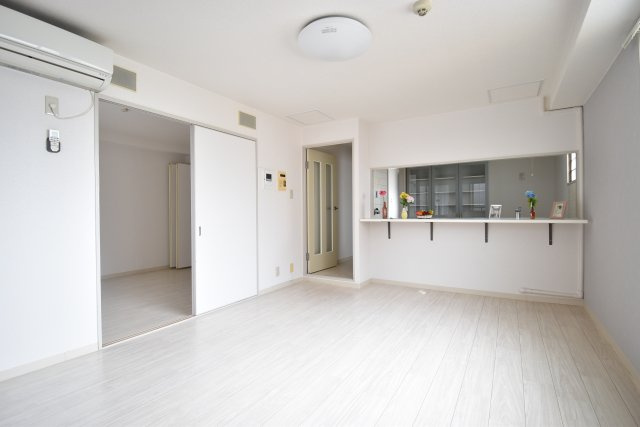 マックプレジデンス戎の居間・リビング