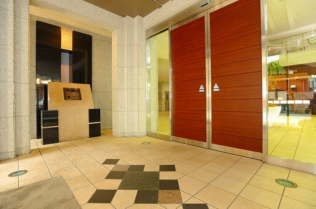 フェニックス日本橋高津の玄関