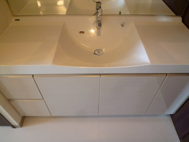 フェニックス日本橋高津の独立洗面台