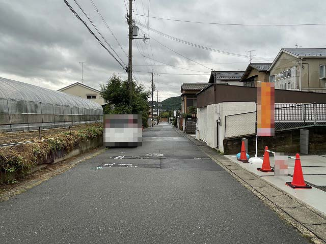 西賀茂大栗町 新築戸建(2期1号地)の前面道路含む現地写真