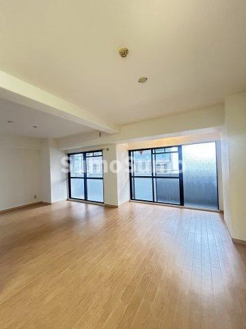 アストレア内淡路の居間・リビング