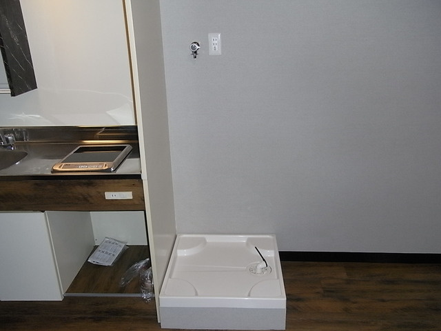 サンヴィラ六甲道パートⅡの洗面所|室内洗濯パン