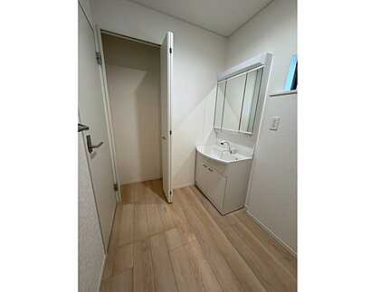 佐伯区五日市中央5丁目の独立洗面台