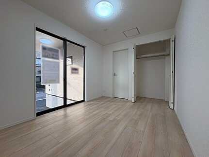 佐伯区五日市中央5丁目の洋室