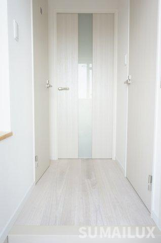 熊本市中央区薬園町の賃貸マンションの玄関