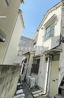 【エントランス】 | 秀栄荘