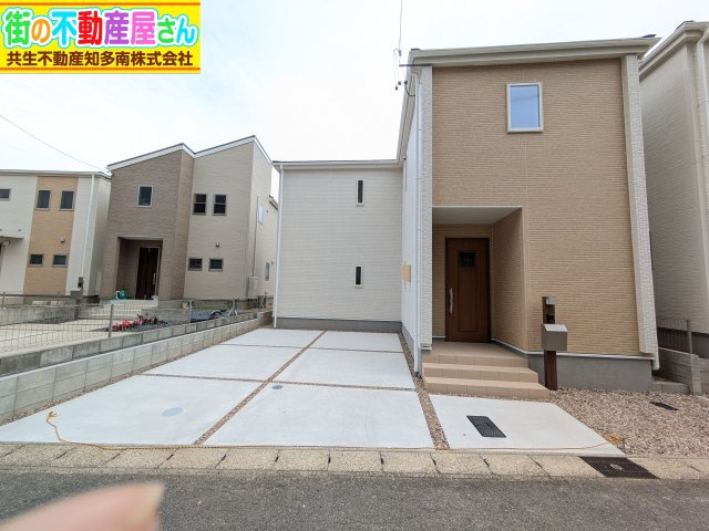 リーブルガーデン武豊町桜ケ丘2丁目　2号棟