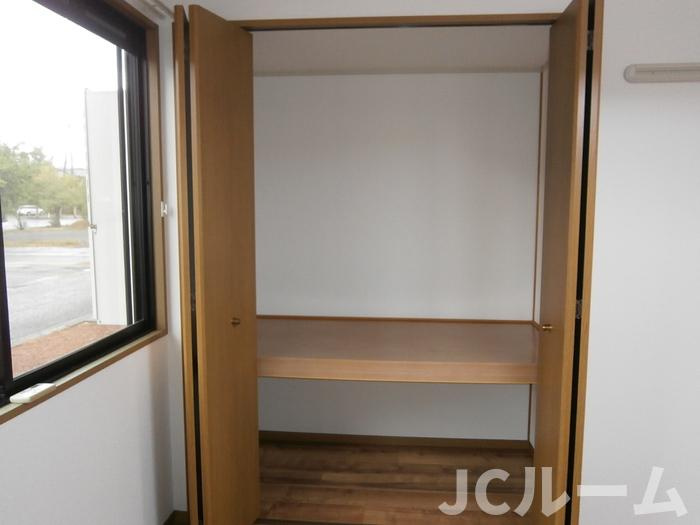 ロイヤルガーデン子安 Eの収納