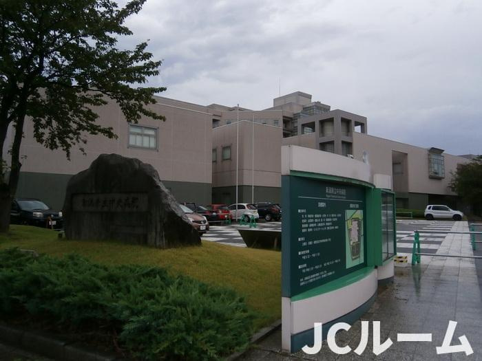 ロイヤルガーデン子安 Eの周辺