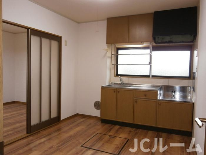 ロイヤルガーデン子安 Eのキッチン