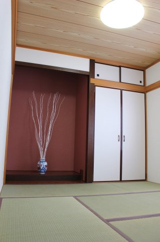 ６５５２７　岐阜市太郎丸貸家の和室