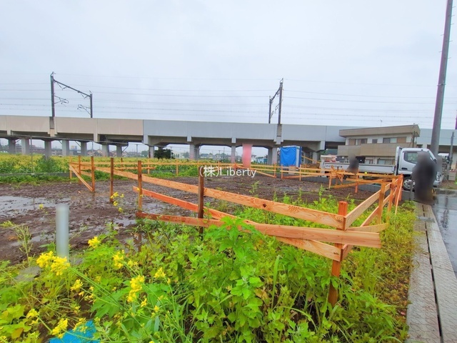 古河市女沼　新築戸建　8号棟の前面道路含む現地写真