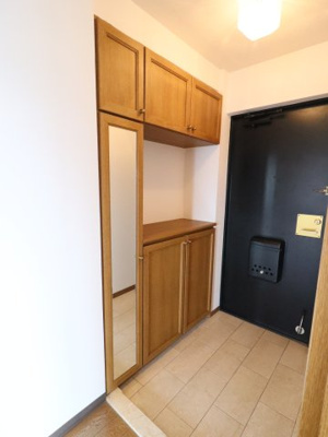 【玄関】 | ネオシティ岡崎弐番館