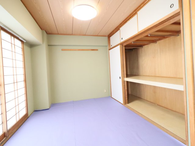 ネオシティ岡崎弐番館の和室