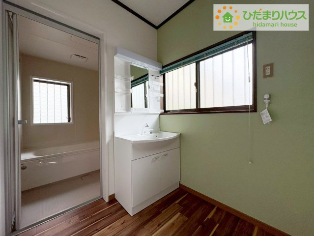 日立市相田町2丁目　中古戸建の独立洗面台|シンプルで使い勝手の良い独立洗面台！