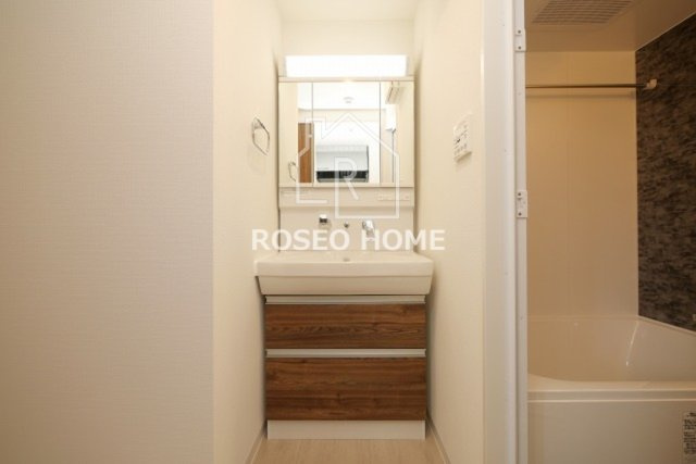 Dimora難波の洗面所