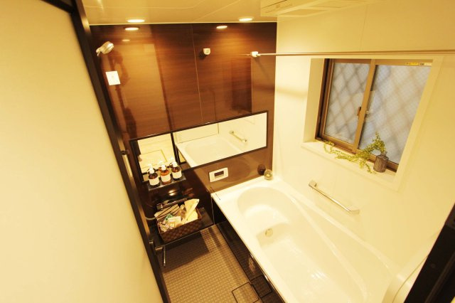 中野区丸山2丁目　新築戸建の内観：施工例|施工例