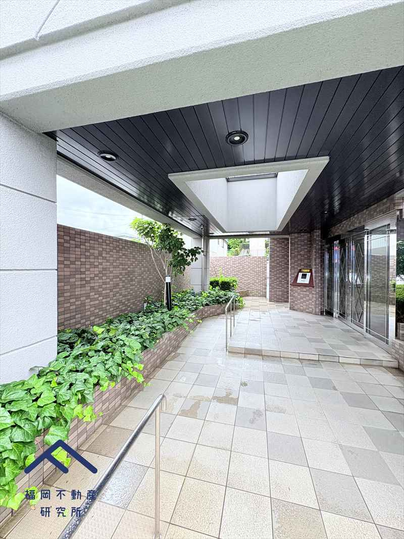 エイルスクエア長住南のエントランス