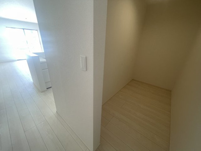 【収納】 | うるま市与那城Ⅱ（全2棟）ラスト1号棟 | 1号棟　大容量パントリー付き♪