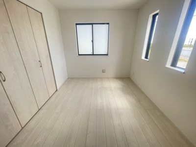 【洋室】 | うるま市与那城Ⅱ（全2棟）ラスト1号棟 | 1号棟　洋室6帖＋CL付き♪