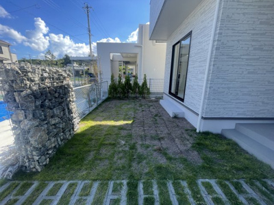 【庭】 | うるま市与那城Ⅱ（全2棟）ラスト1号棟 | 1号棟　お庭付き♪