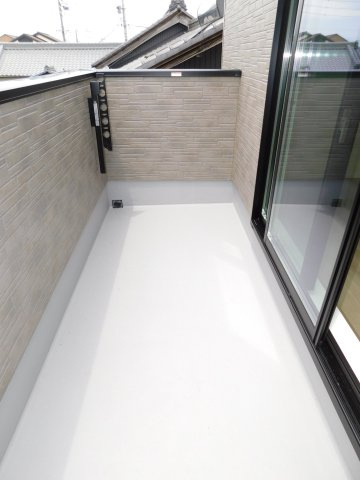 北名古屋市二子屋敷の新築一戸建のバルコニー|◇バルコニー◇　　南面で陽当り良好♪　