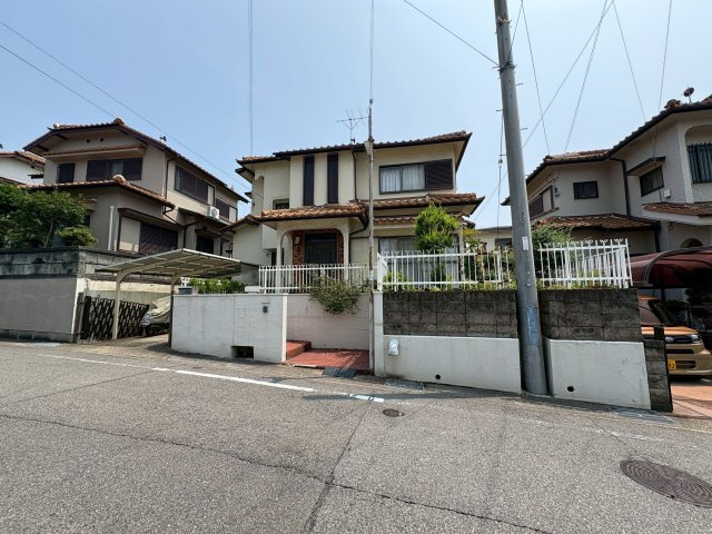 神戸市垂水区塩屋北町3丁目　戸建の駐車場