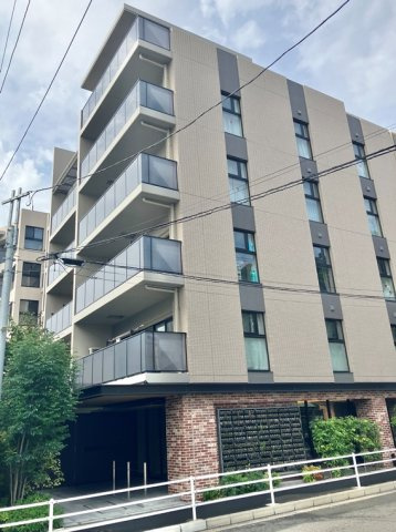 ルフォン横浜根岸の外観