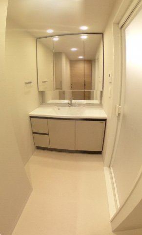 ファーストリンクレジデンスの洗面所