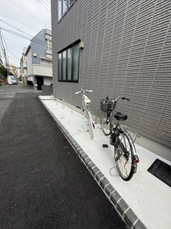 【その他共用部分】 | 駐輪スペース　ゆったりスペースがあるので出し入れしやすいのがうれしい