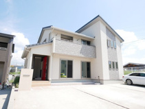 甲斐市下今井 令和2年築中古 南道路・オール電化 車並列4台の画像