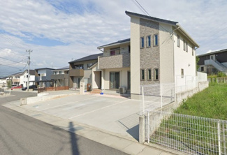 【外観】 | 甲斐市下今井 令和2年築中古 南道路・オール電化 車並列4台